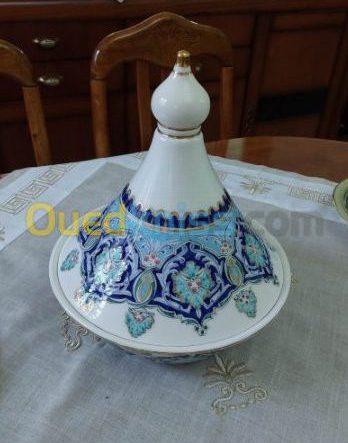 طاجين من السيراميك